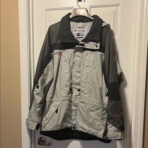 Columbia Men's Two-Tone Gray Performance Jacket